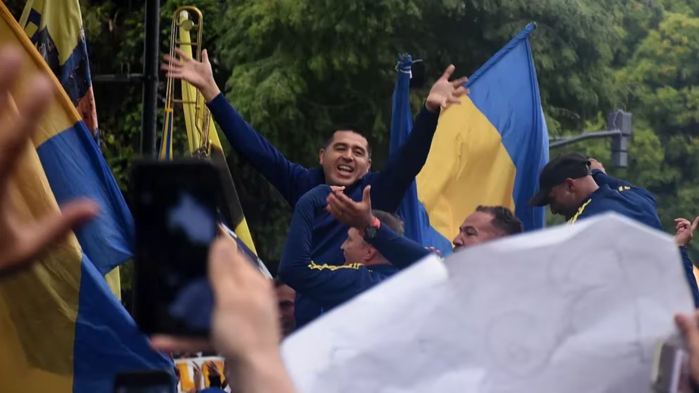 Juan Román Riquelme, como siempre en modo Boca. Juan Román Riquelme, como siempre en modo Boca.