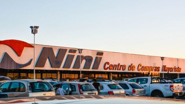 le vendieron un auto robado, pactaron un encuentro encubierto en nini y los detuvieron