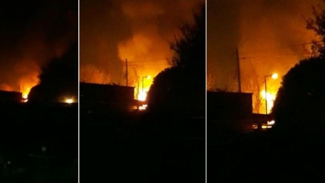 video: un hombre le prendio fuego la casa al vecino porque no lo quiere en san carlos