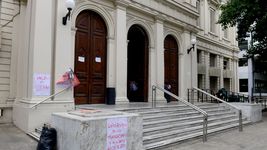los gremios universitarios declararon otro paro que afectara a la unlp