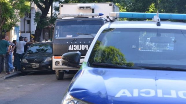 investigan si el vendedor hallado muerto en su casa de la plata fue atacado por su perro
