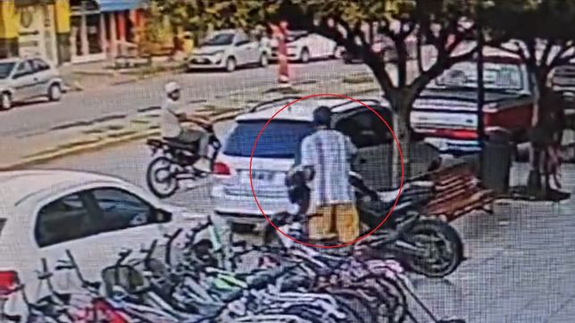 golpe relampago de motochorros en un centro comercial de la plata