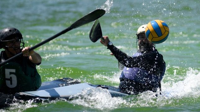el kayak polo de la unlp se prepara para competir en la copa argentina