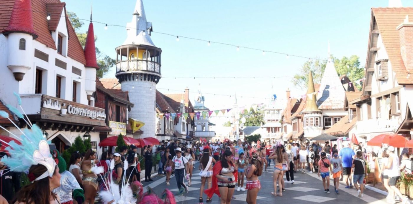 Carnaval en la República de los Niños