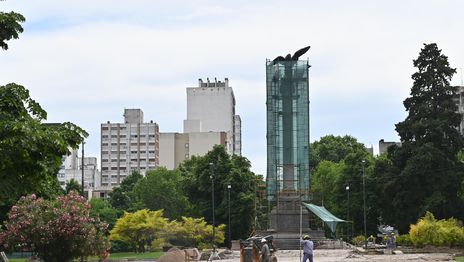 Trabajos en el traslado del monumento de Plaza Italia (6).jpeg