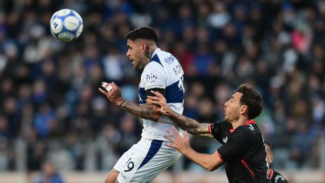 Gimnasia golpeó en el arranque del segundo tiempo y le gana 1-0 a Barracas