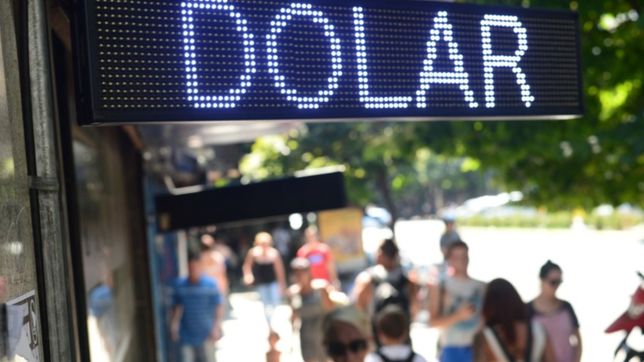 robo e impotencia: un carnicero fue a vender dolares al centro, salio y lo asaltaron