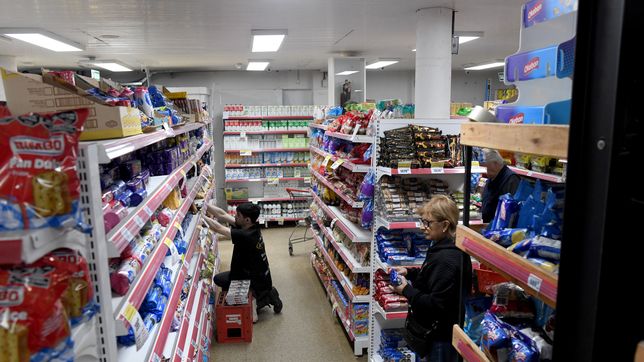 el gobierno admite que la inflacion podria tener un aumento transitorio tras el salto del dolar