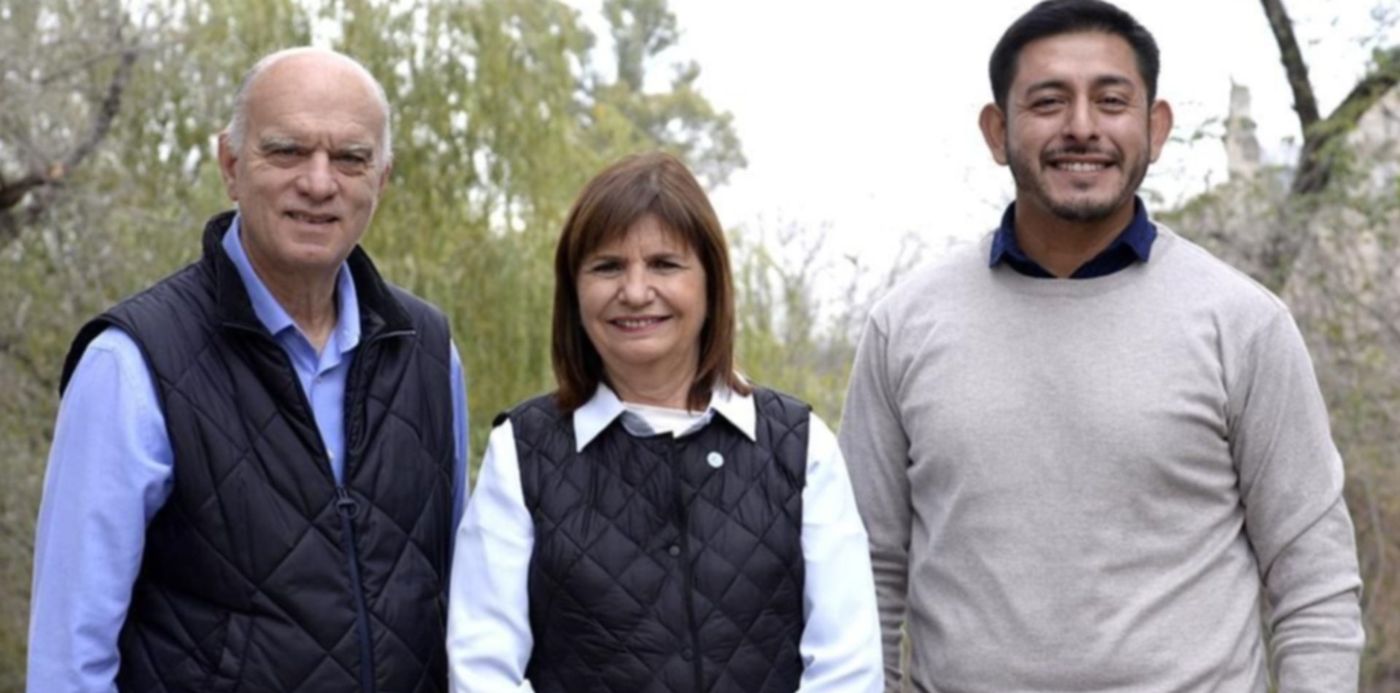 Leandro Rojas enfrentará a Mario Secco en Ensenada. En la foto con Néstor Grindetti y Patricia Bullrich Leandro Rojas enfrentará a Mario Secco en Ensenada. En la foto con Néstor Grindetti y Patricia Bullrich