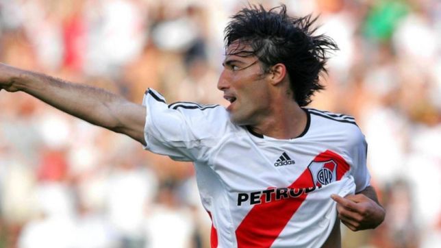 ¿que dijo river tras la denuncia contra el tecla farias?