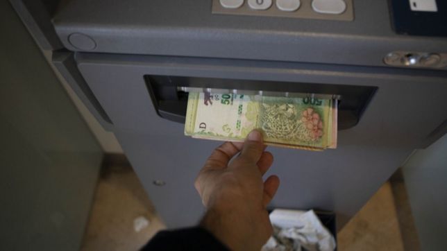 alberto fernandez confirmo que estan trabajando en un masivo bono fin de ano