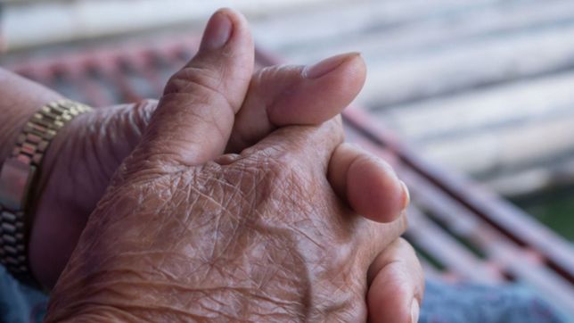 tiraron abajo la puerta de una casa de tolosa con un ariete para robarle a una jubilada