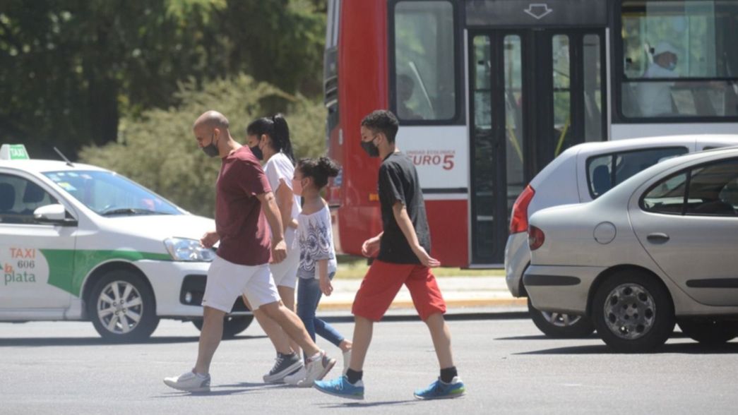 Jueves de calor con más de 30 grados en La Plata