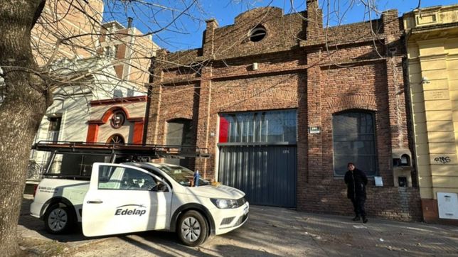 detectaron mas de 20 comercios y casas particulares colgados de la luz en la plata