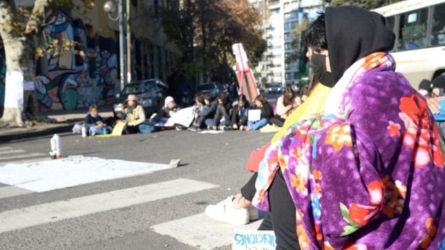 escuelas de la plata vuelven a la calle a reclamar por condiciones dignas de estudio