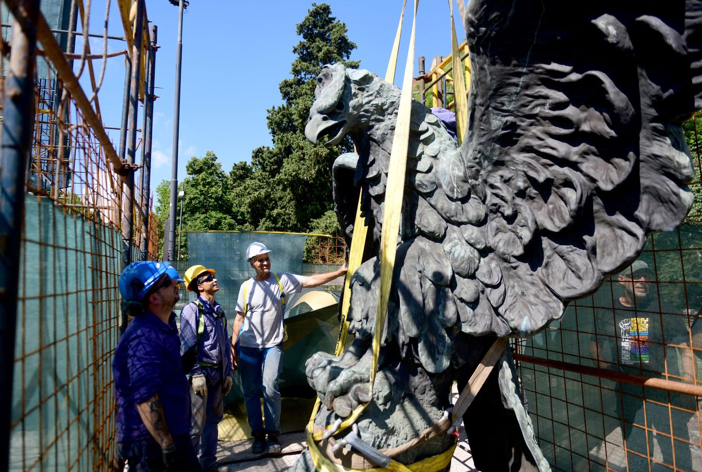 Plaza Italia retiro del águila día 2 (17).jpg