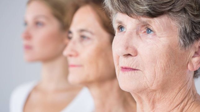 la lista de 8  malos habitos que aceleran el envejecimiento en una persona