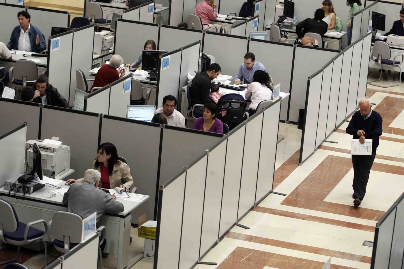 Trabajadores estatales.jpg