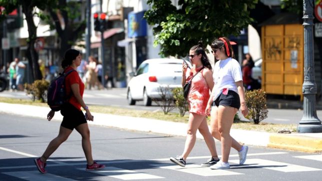 la primera semana del ano sigue en la plata con un martes de sol y mucho calor