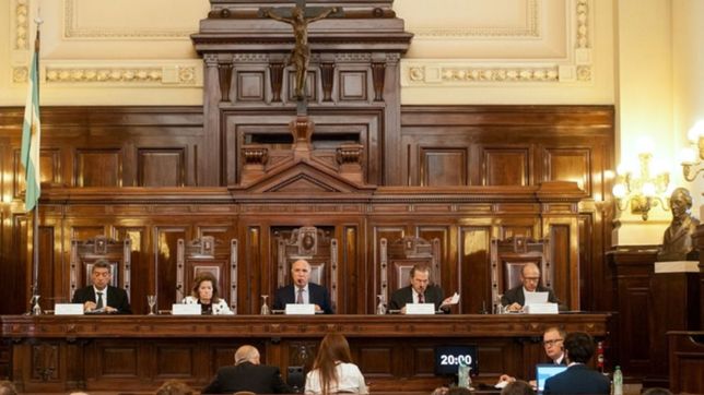 chau privilegios: los jueces federales empezaran a pagar ganancias en 2019