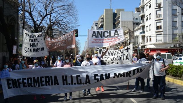 el reclamo del sector de enfermeria del hospital san martin: no somos descartables