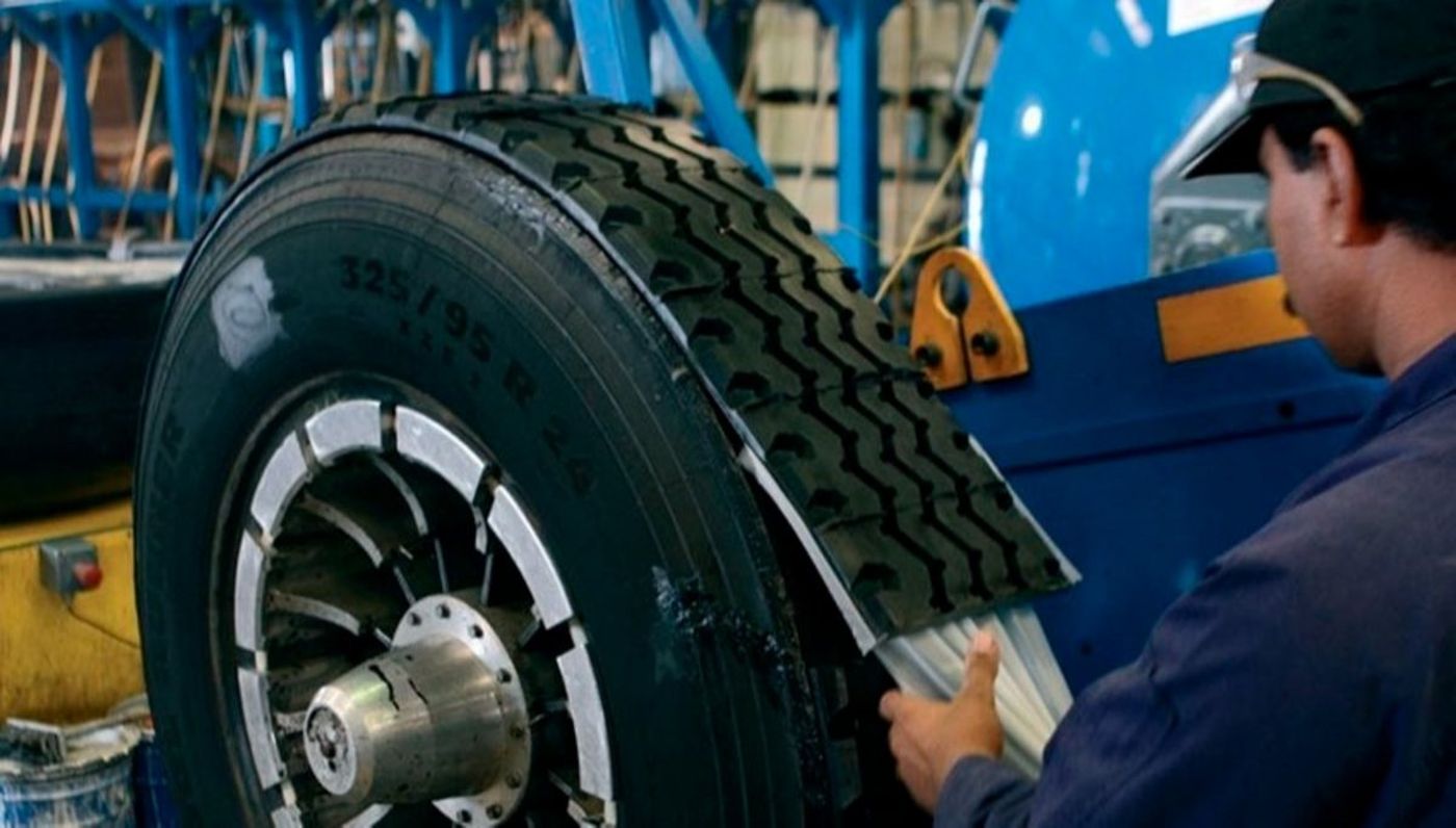 Banco Nación ofrece financiación en cuotas sin interés para el cambio de cubiertas de auto y moto