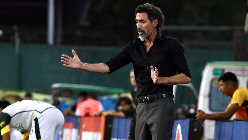 Domínguez destacó el partido de Iacovich y reveló por qué Estudiantes no logró la victoria