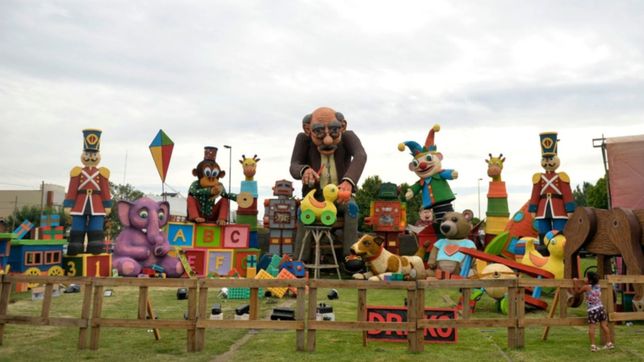 que la llama nunca se apague: los munecos que toman vida de la mano del grupo drako