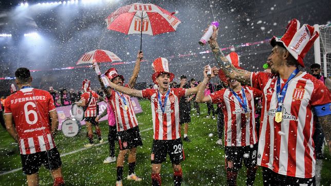 los destacados reconocimientos de la liga profesional para estudiantes