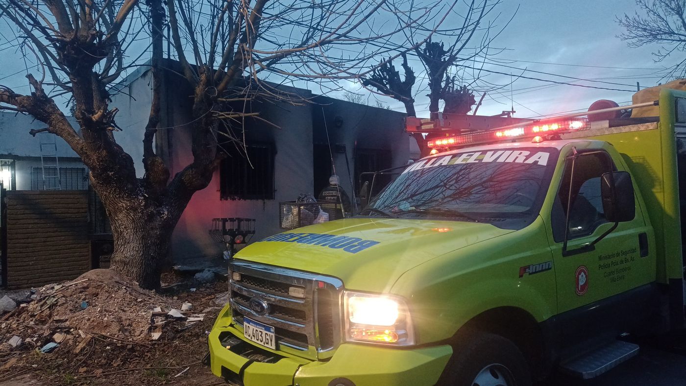 Los Bomberos controlaron rápidamente un incendio en Altos de San Lorenzo, evitando que el fuego se propague a viviendas vecinas