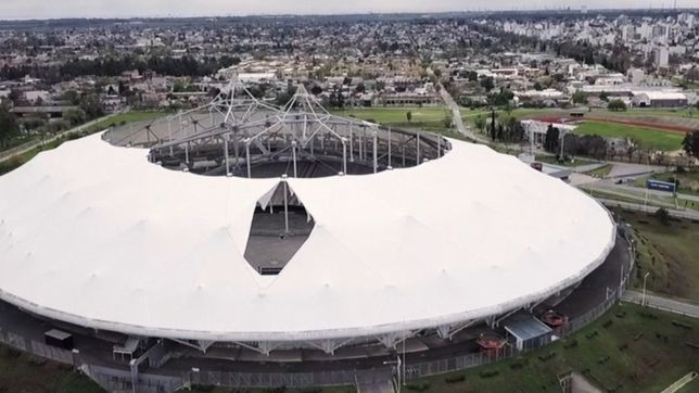 video: #eldronede0221 exploro la rajadura del techo del estadio unico