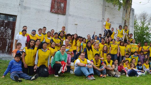 jornada de servicio en la plata por el centenario de la iglesia de jesucristo en sudamerica