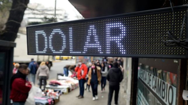 se posterga por un dia la implementacion del nuevo dolar que impulsa el gobierno