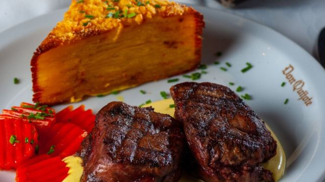 el mitico restaurante don quijote se viste de gala para las cenas de navidad y ano nuevo