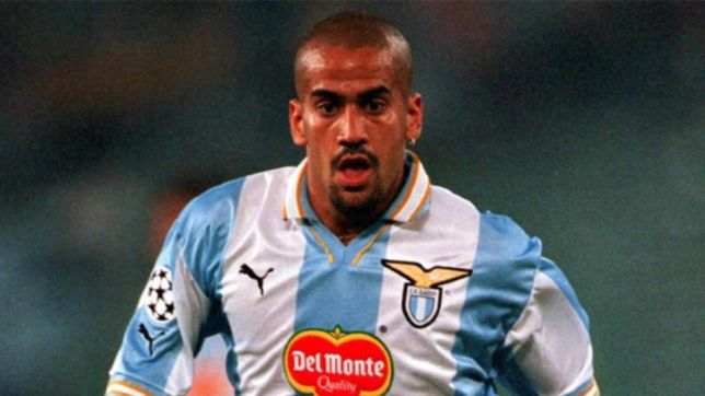 la gran estafa: a 12 anos del autografo con el que casi le sacan una fortuna a juan sebastian veron
