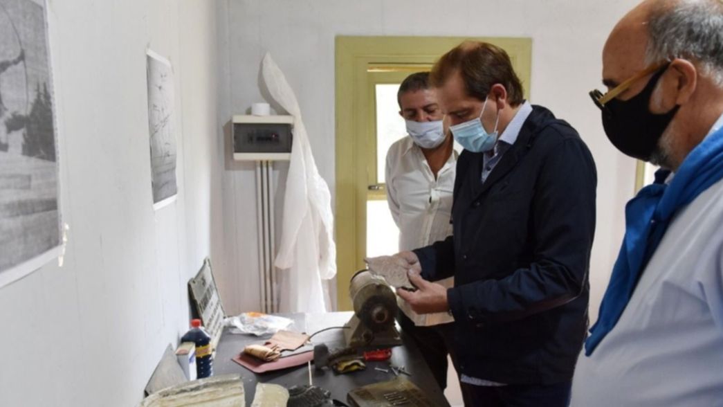 Garro visitó la Casa Pedro Benoit donde funcionará un Hospital de Esculturas de La Plata