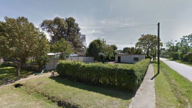 vecinos de villa elisa intentaron atrapar a un supuesto ladron y le quemaron la casa