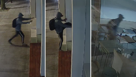 Un ladrón destrozó a patadas la puerta de una cafetería en City Bell y crece la preocupación por la inseguridad