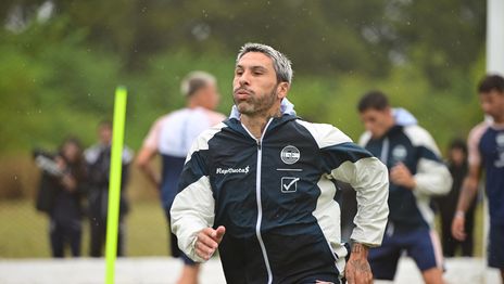 Gimnasia anunció la salida del Pata Castro del club con un afectivo mensaje