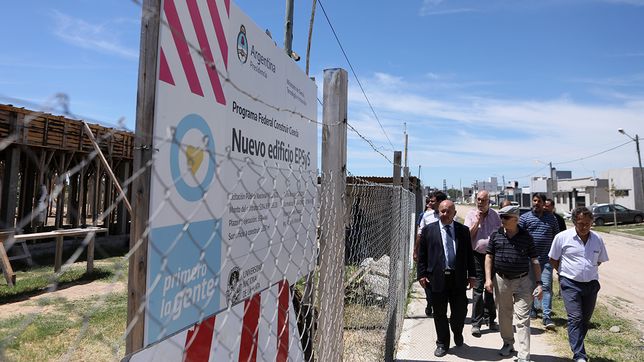 avanzan tres obras claves en el barrio para trabajadores de la unlp