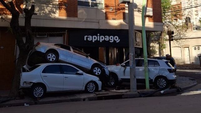 ya son 15 los fallecidos en bahia blanca y continua la busqueda de mas de 100 personas