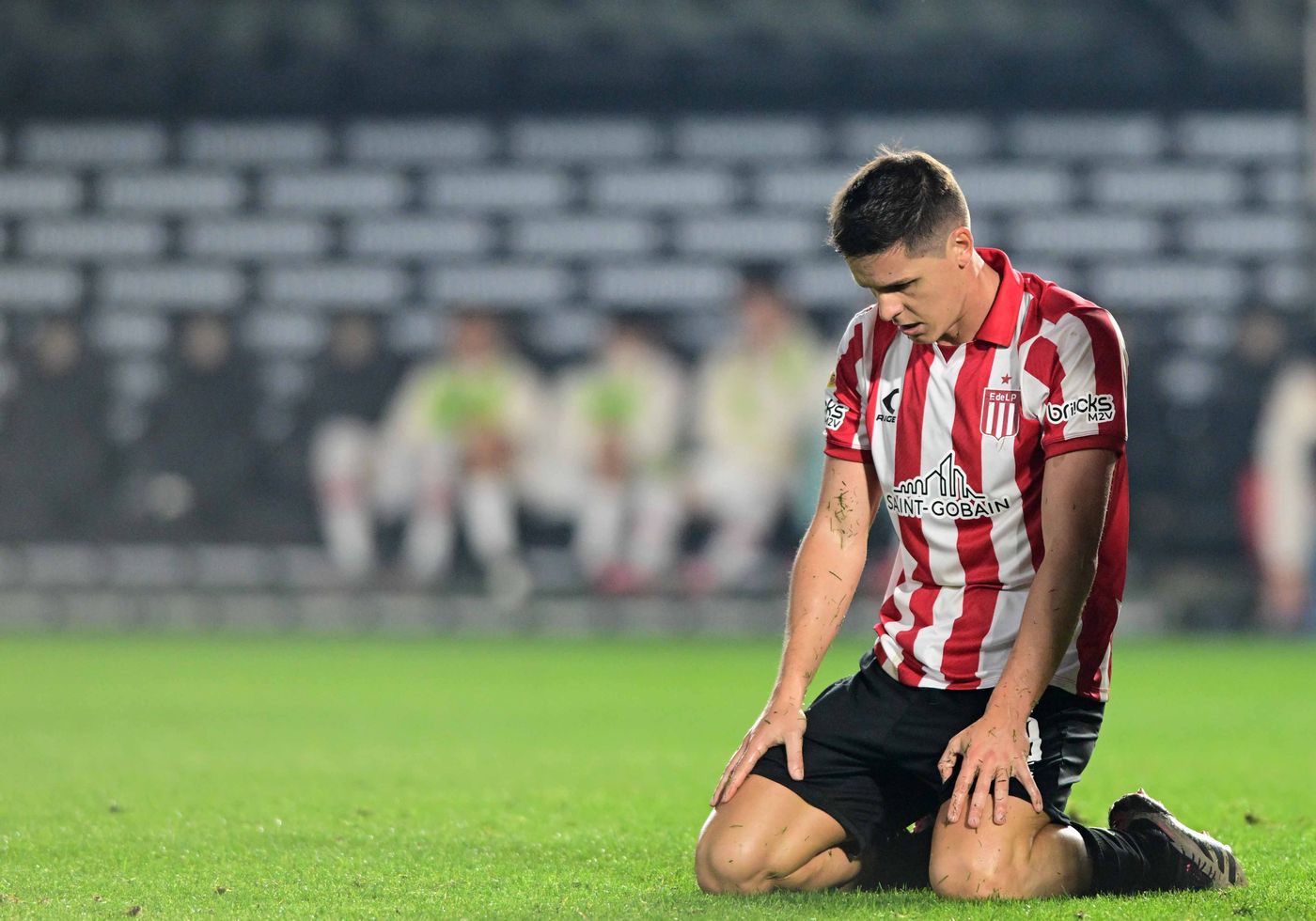 Estudiantes Huracán Carrillo resignación