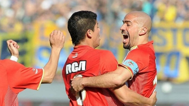 veron le puso punto final a los rumores: ¿vuelve marcos rojo a estudiantes?