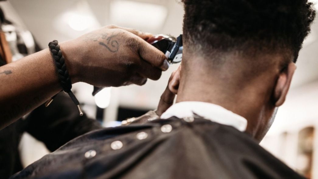 Desvalijaron a un peluquero y ahora pide ayuda para poder trabajar