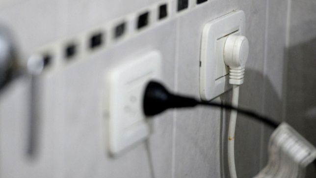 el gobierno congelo la tarifa de luz hasta el fin del verano