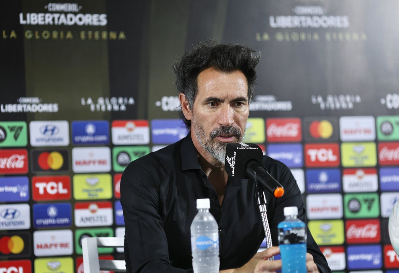 Domínguez Estudiantes.jpg