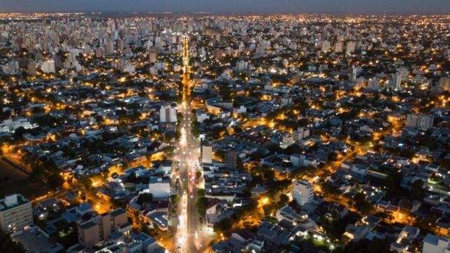 la municipalidad analiza tomar un credito para comprar 17 mil nuevas luces led