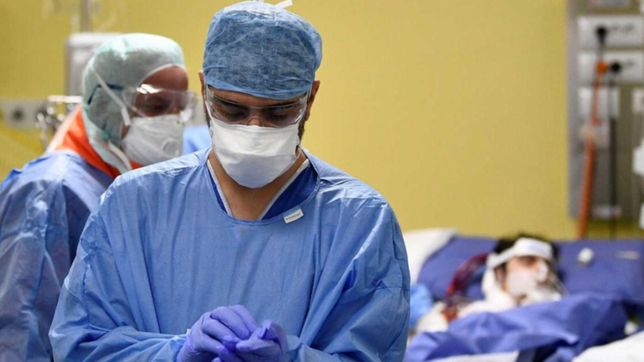 se confirmaron mas de trescientos nuevos casos de coronavirus y 9 muertes en argentina