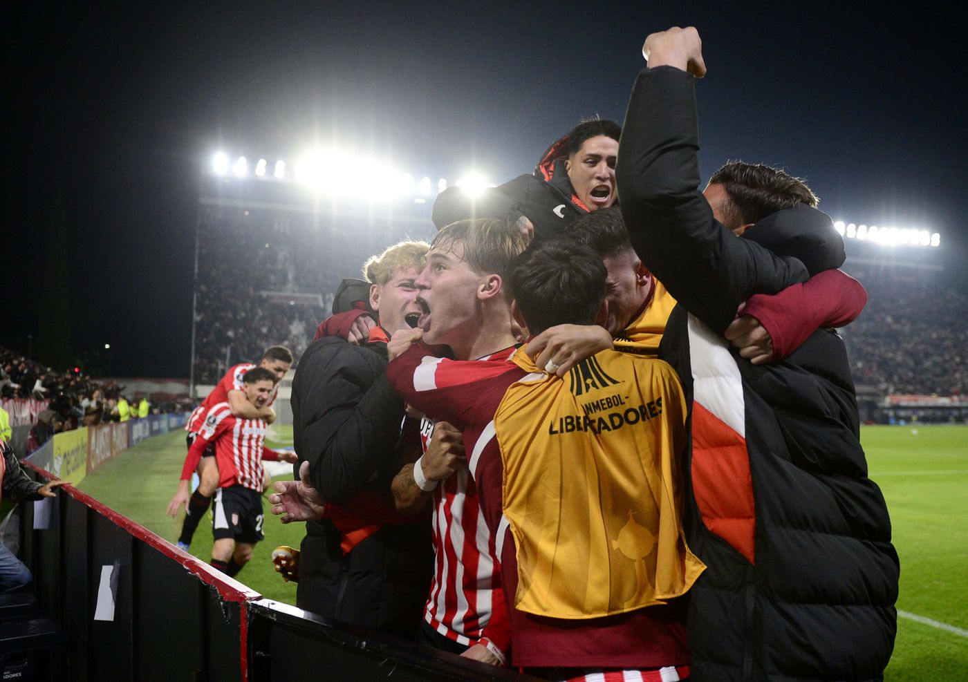 Estudiantes Independiente Medellín Amondarain festejo gol