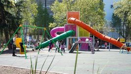 tras ser aprobada en la provincia, ¿que es la ley joaquin y que cambia en escuelas, plazas y clubes?